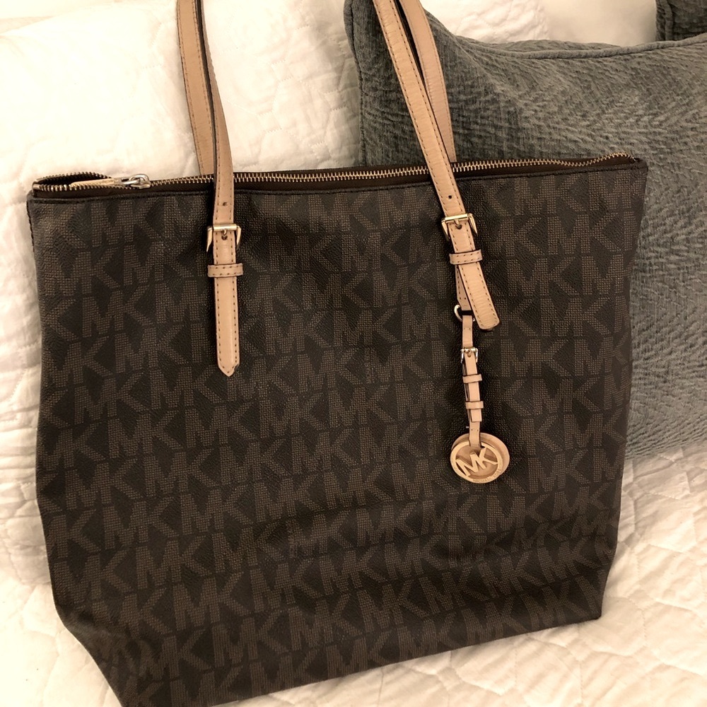 Michael Kors signature tote